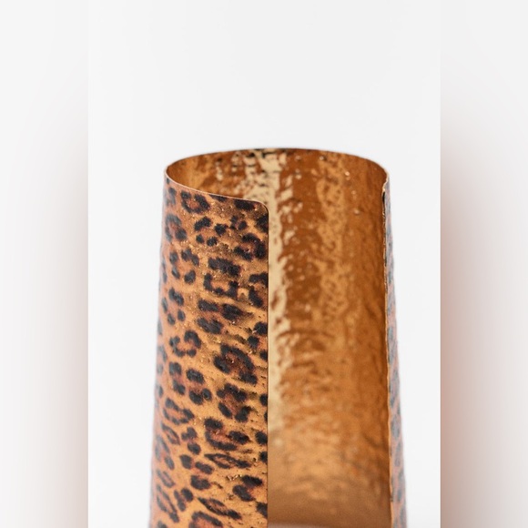 NWT Zara Gold Leopard  Animal Print  Cuff Bracelet - Picture 5 of 6